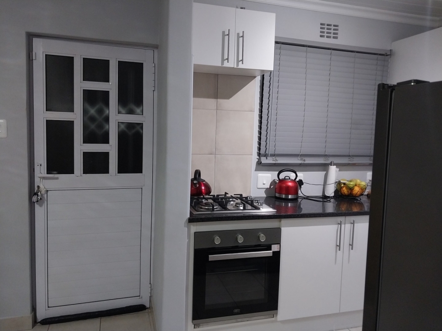 2 Bedroom Property for Sale in Amalinda Eastern Cape